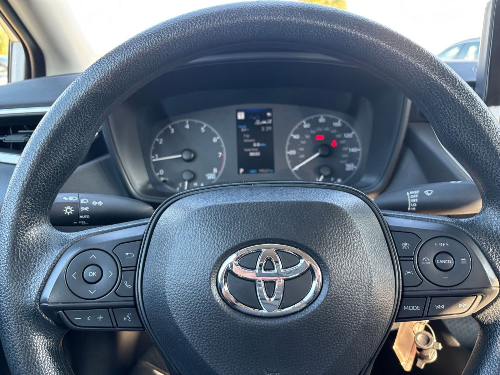 Thumbnail: 2025 Toyota Corolla - 29