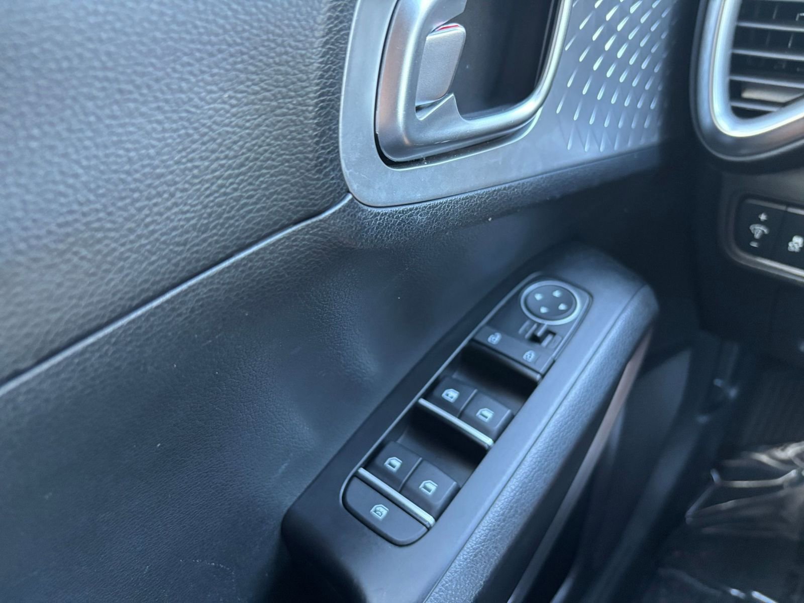 Thumbnail: 2025 Kia Soul - 18