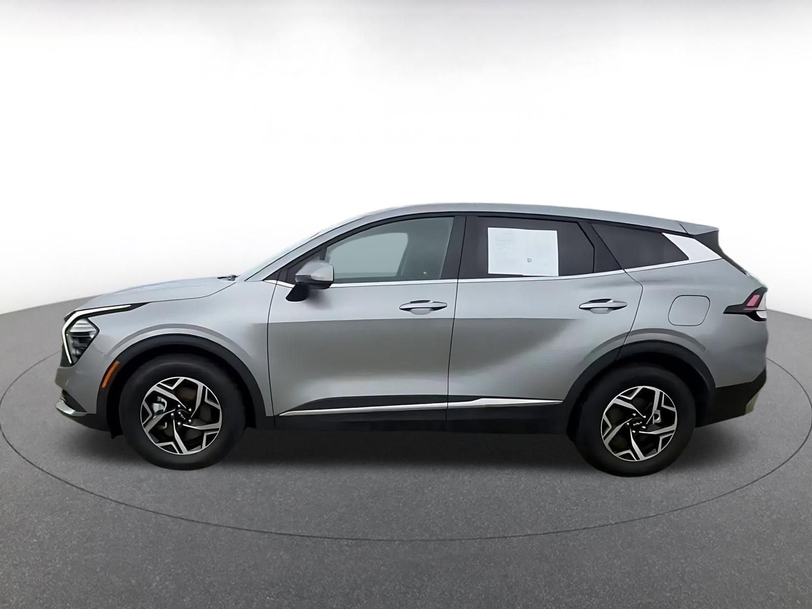 Thumbnail: 2025 Kia Sportage - 8