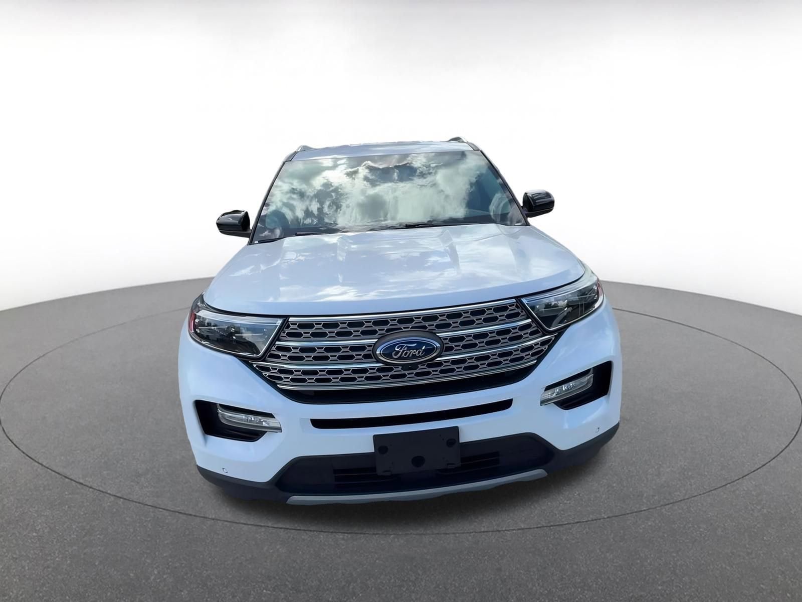 Thumbnail: 2023 Ford Explorer - 4