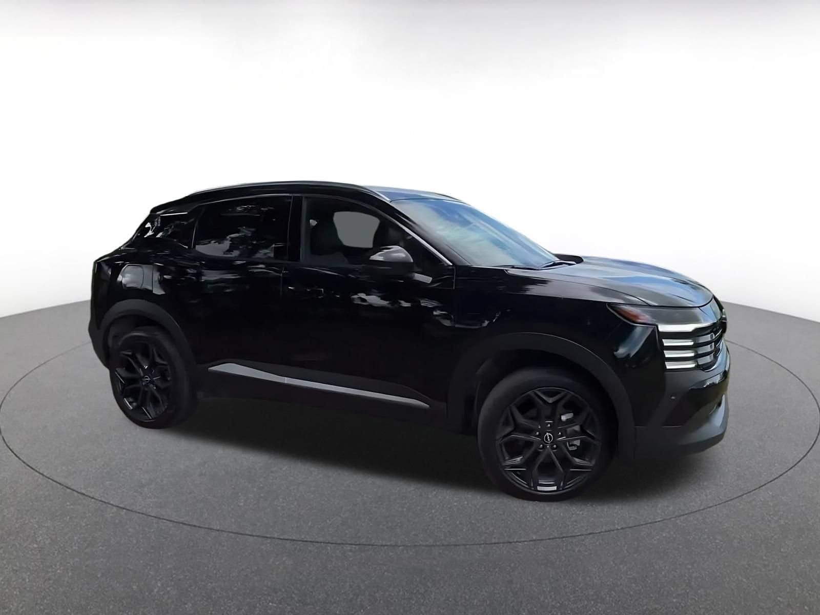 Thumbnail: 2026 Nissan Kicks - 2