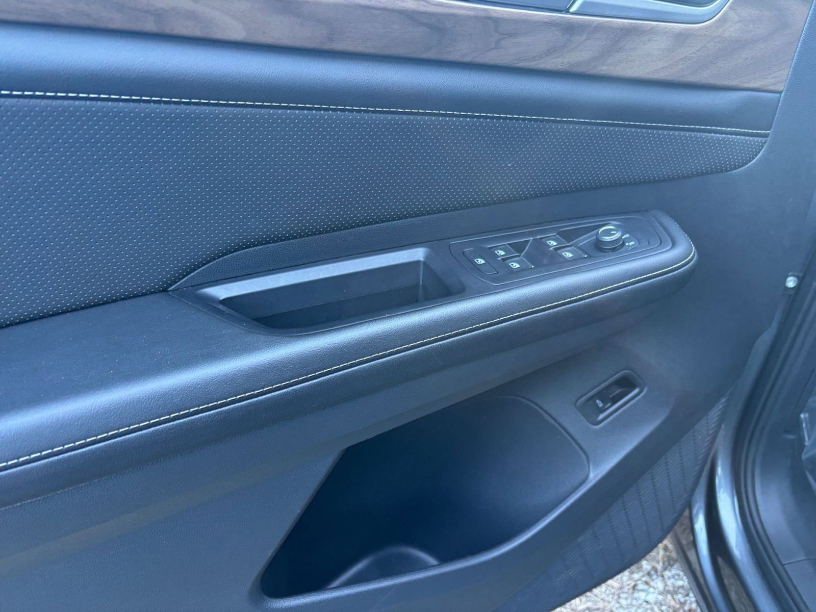 Thumbnail: 2025 Volkswagen Atlas - 20