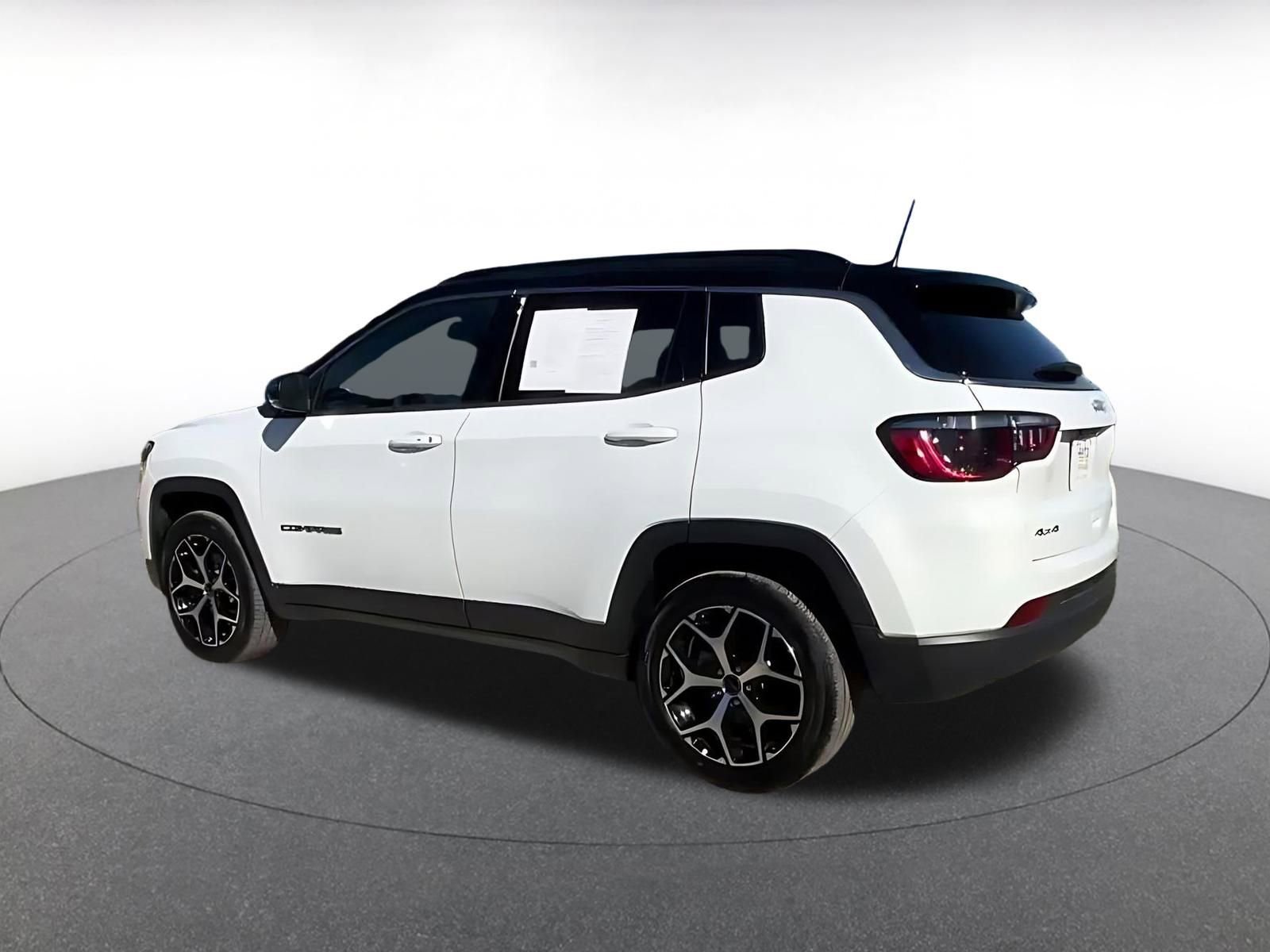 Thumbnail: 2025 Jeep Compass - 10