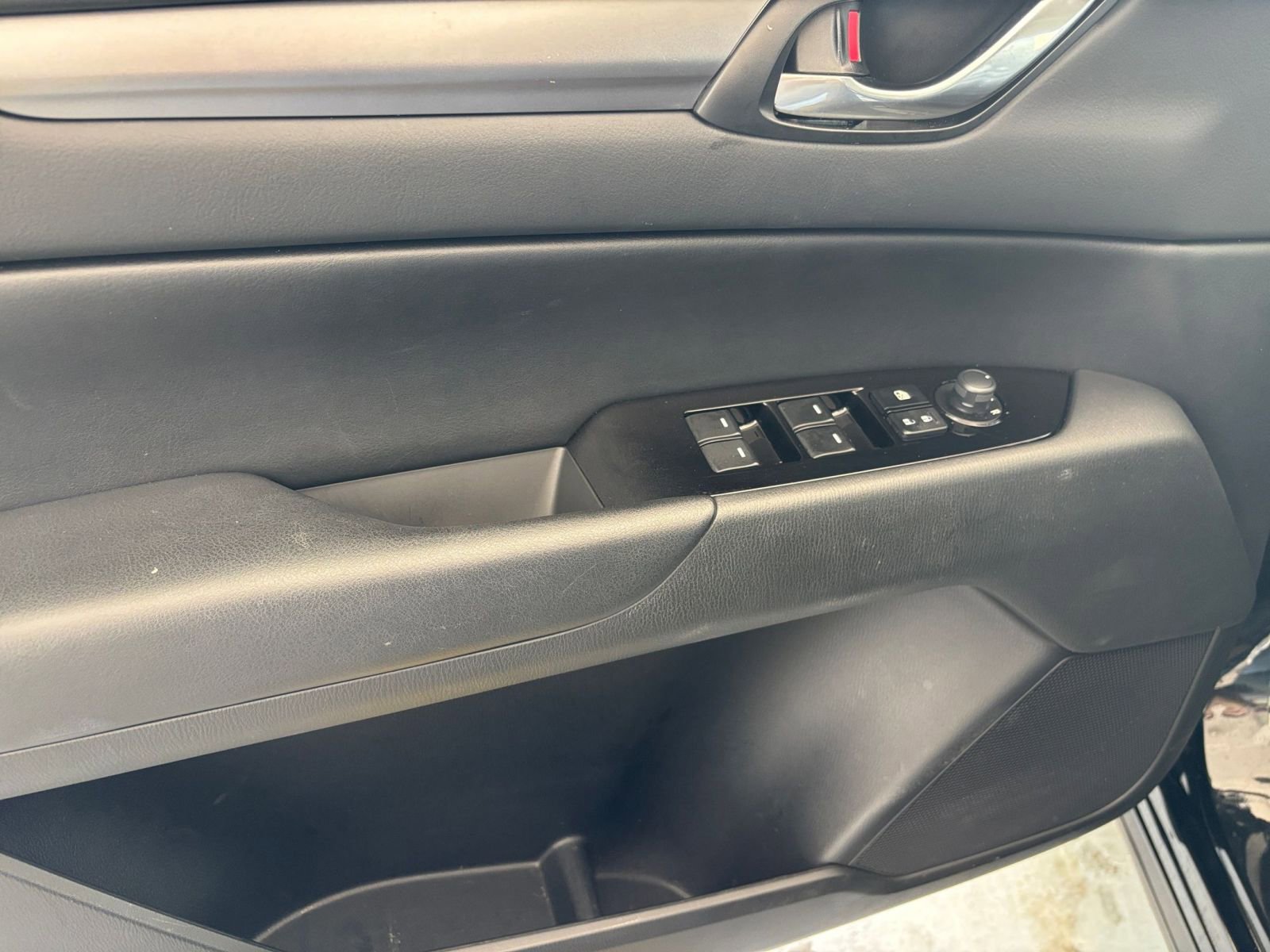 Thumbnail: 2025 Mazda CX-5 - 21