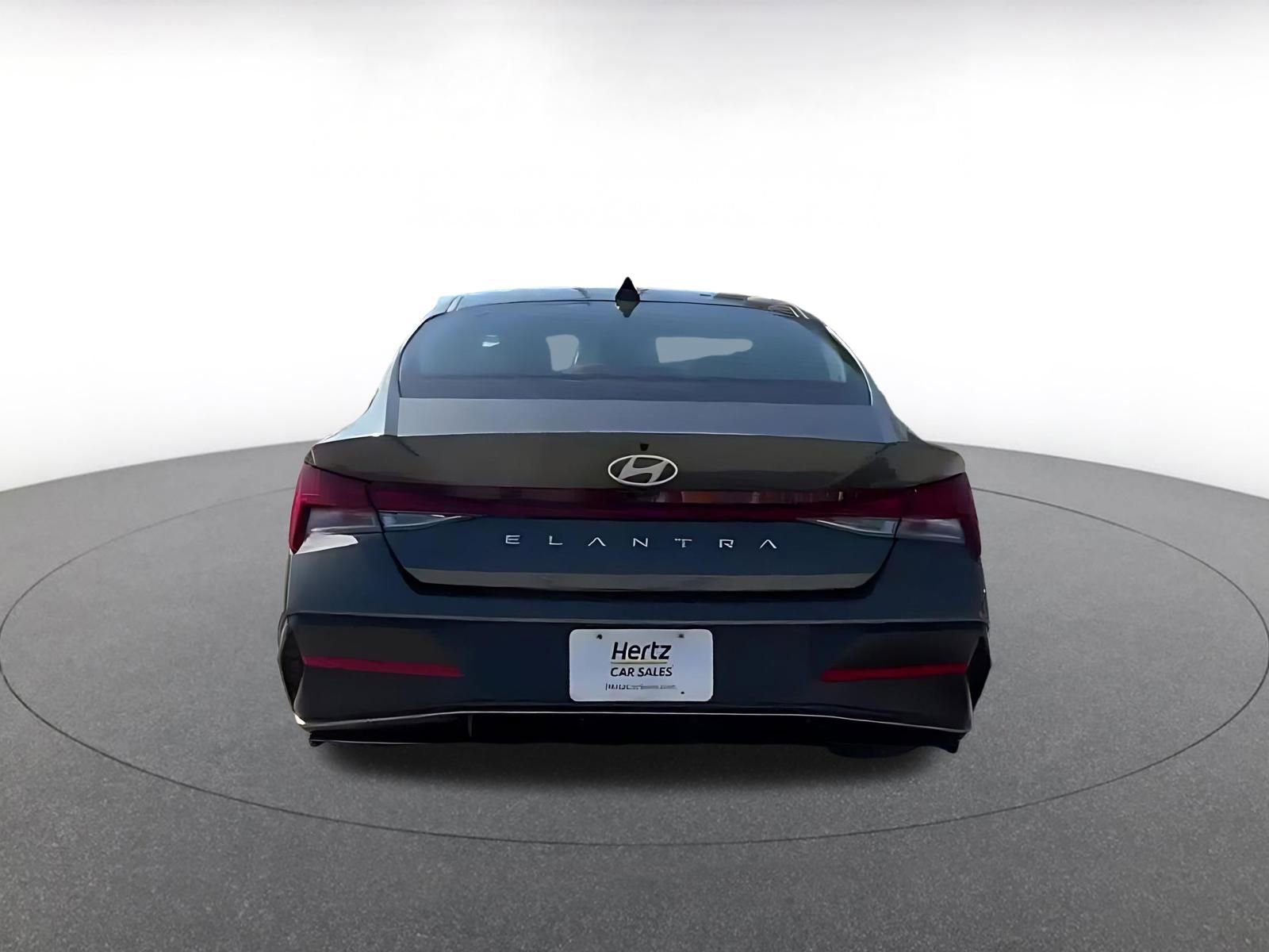 Thumbnail: 2025 Hyundai Elantra - 12