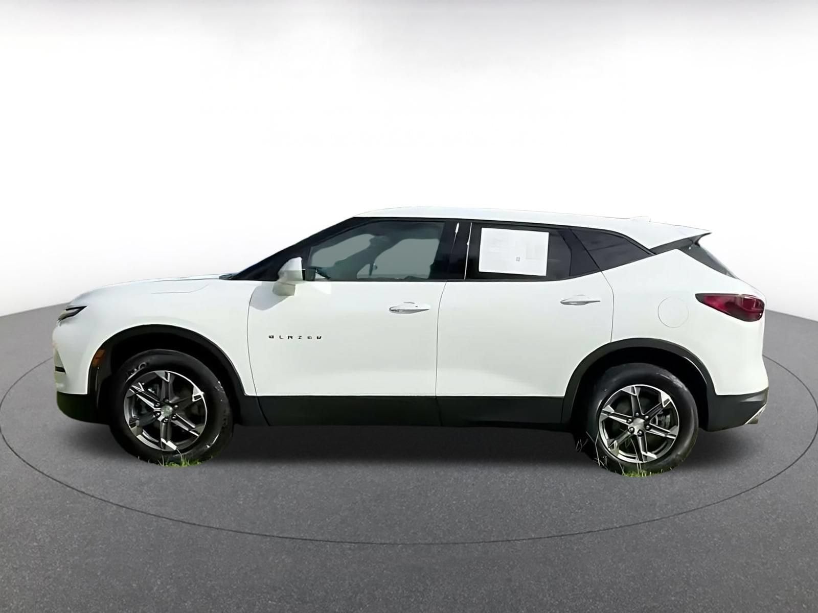 Thumbnail: 2025 Chevrolet Blazer - 8