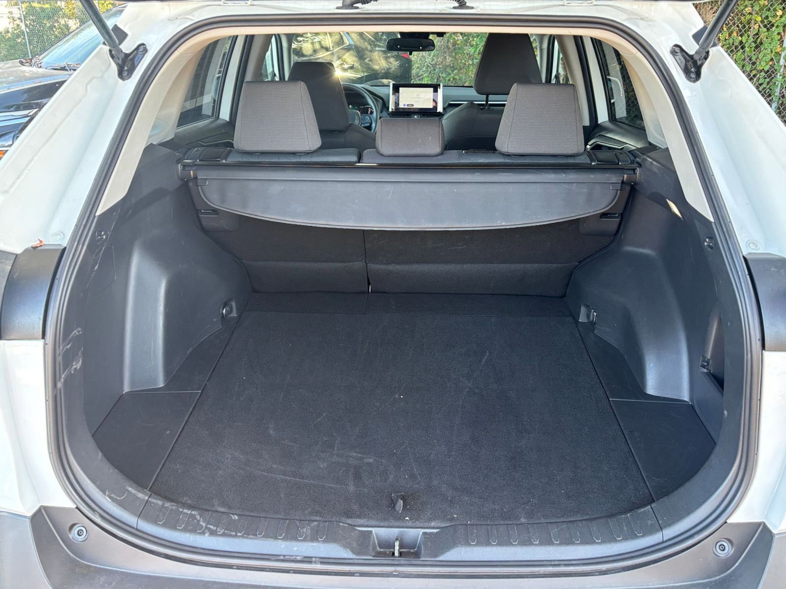 Thumbnail: 2025 Toyota RAV4 - 31