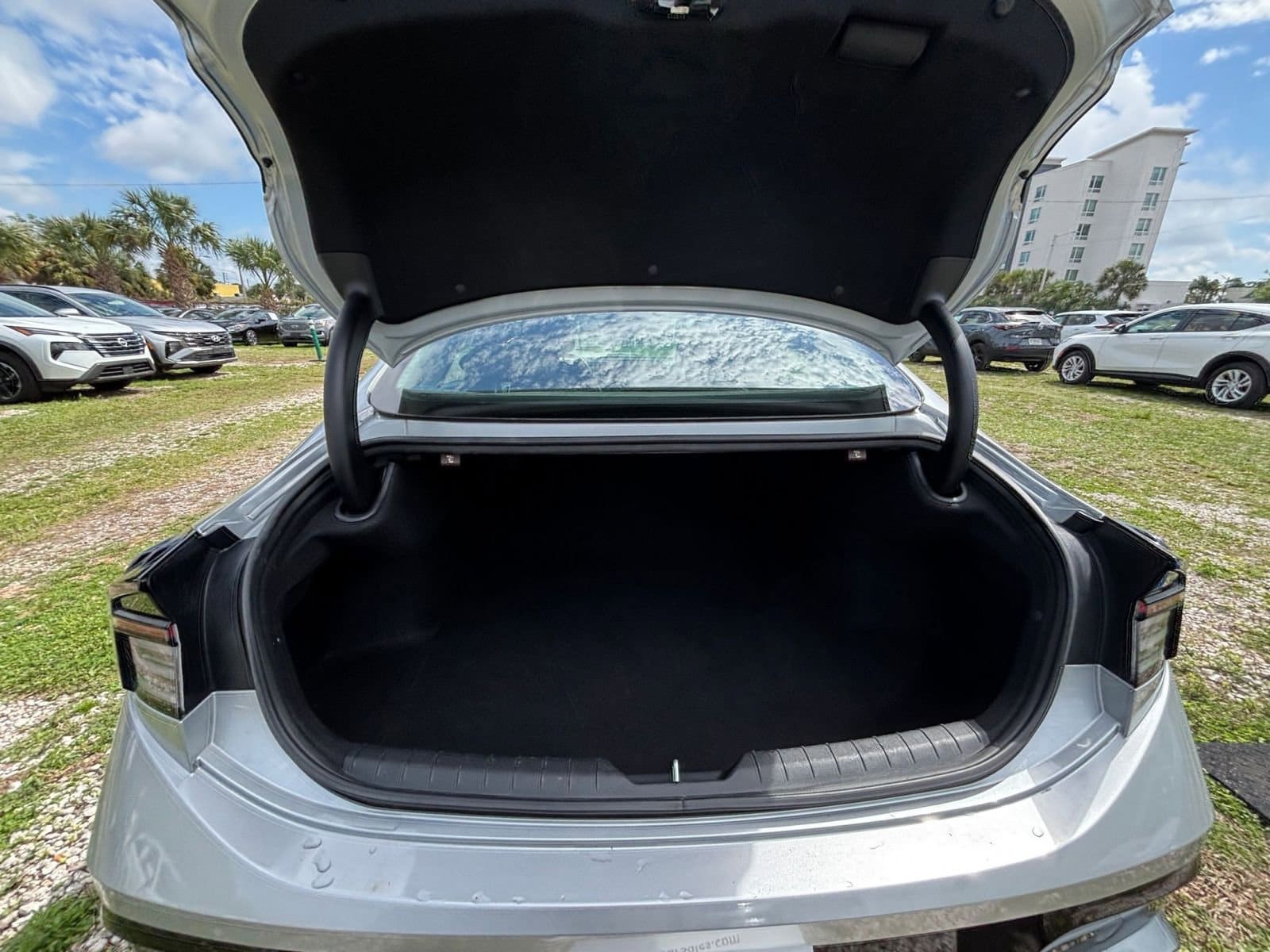 Thumbnail: 2025 Hyundai Sonata - 32