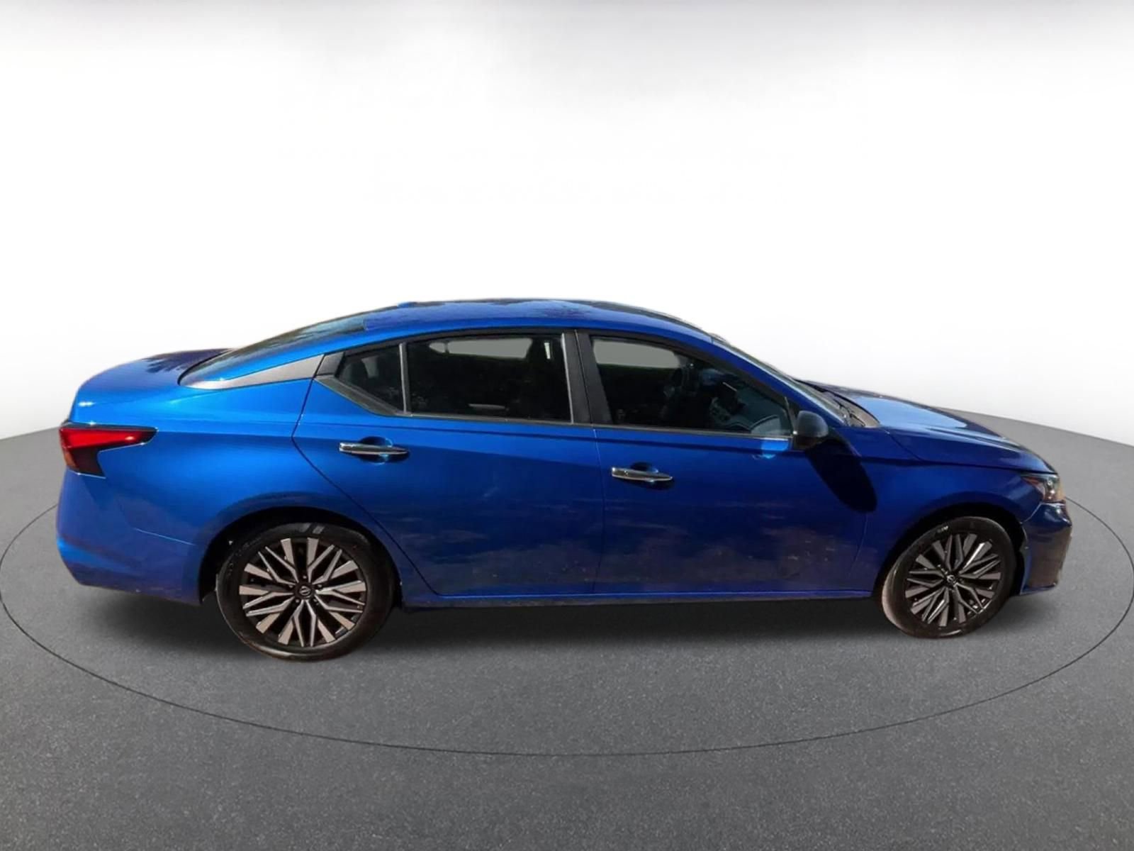 Thumbnail: 2025 Nissan Altima - 16