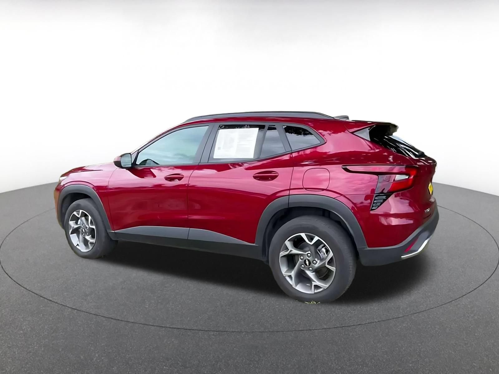 Thumbnail: 2025 Chevrolet Trax - 9