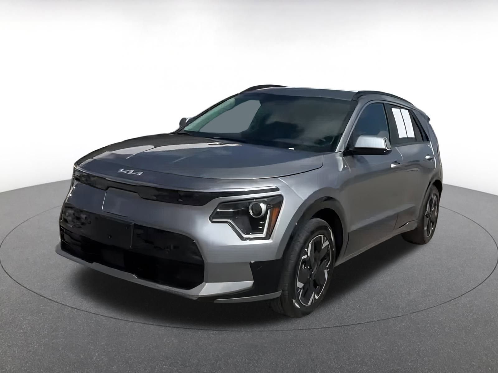 Thumbnail: 2023 Kia Niro - 7