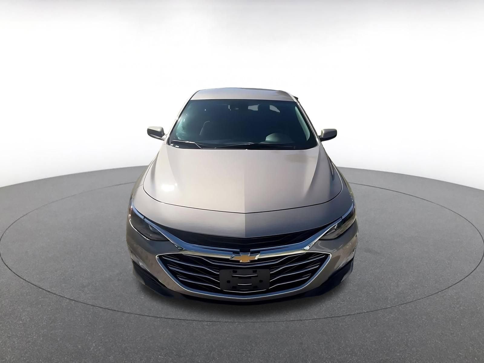 Thumbnail: 2024 Chevrolet Malibu - 4
