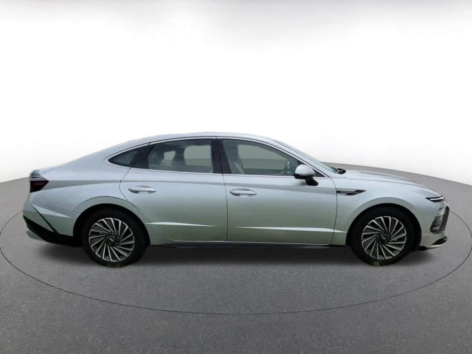 Thumbnail: 2025 Hyundai Sonata - 16