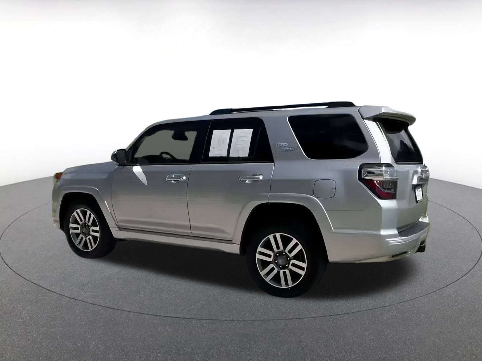 Thumbnail: 2024 Toyota 4Runner - 8