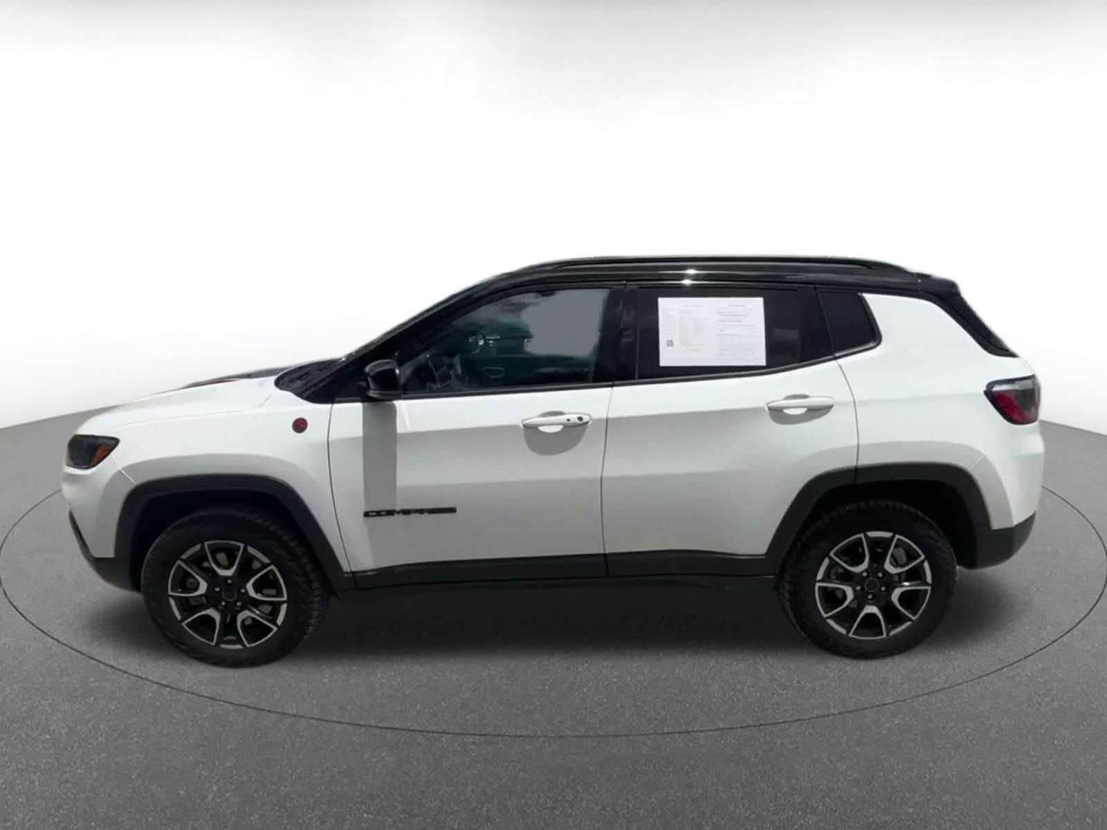 Thumbnail: 2025 Jeep Compass - 8