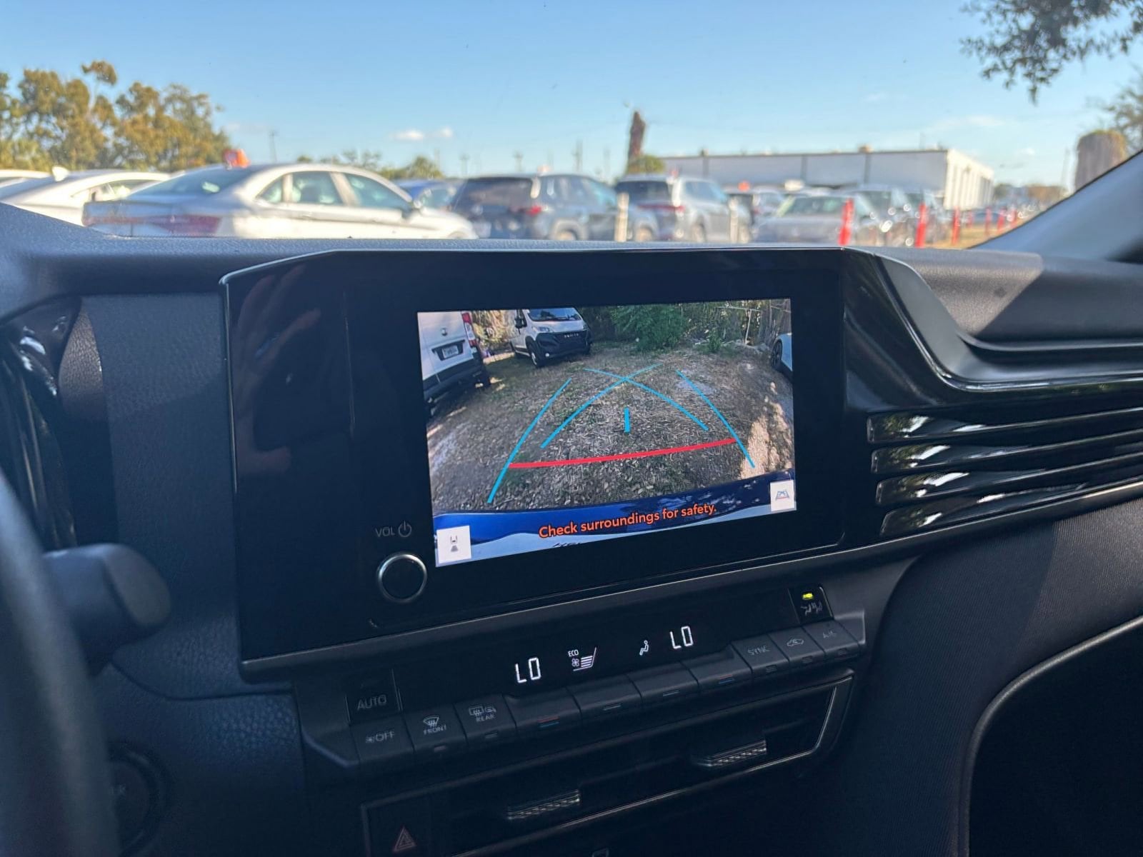 Thumbnail: 2025 Toyota Camry - 18