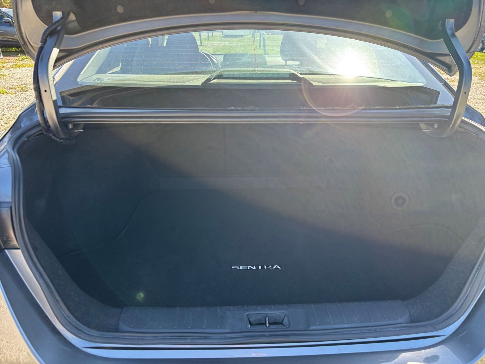 Thumbnail: 2025 Nissan Sentra - 31