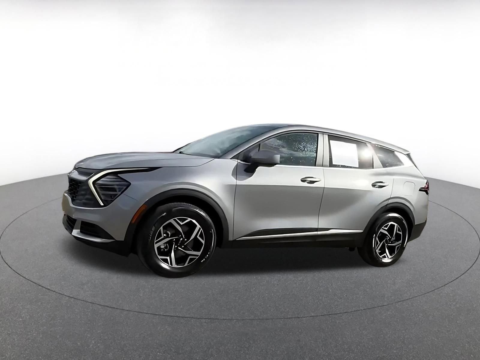 Thumbnail: 2025 Kia Sportage - 8