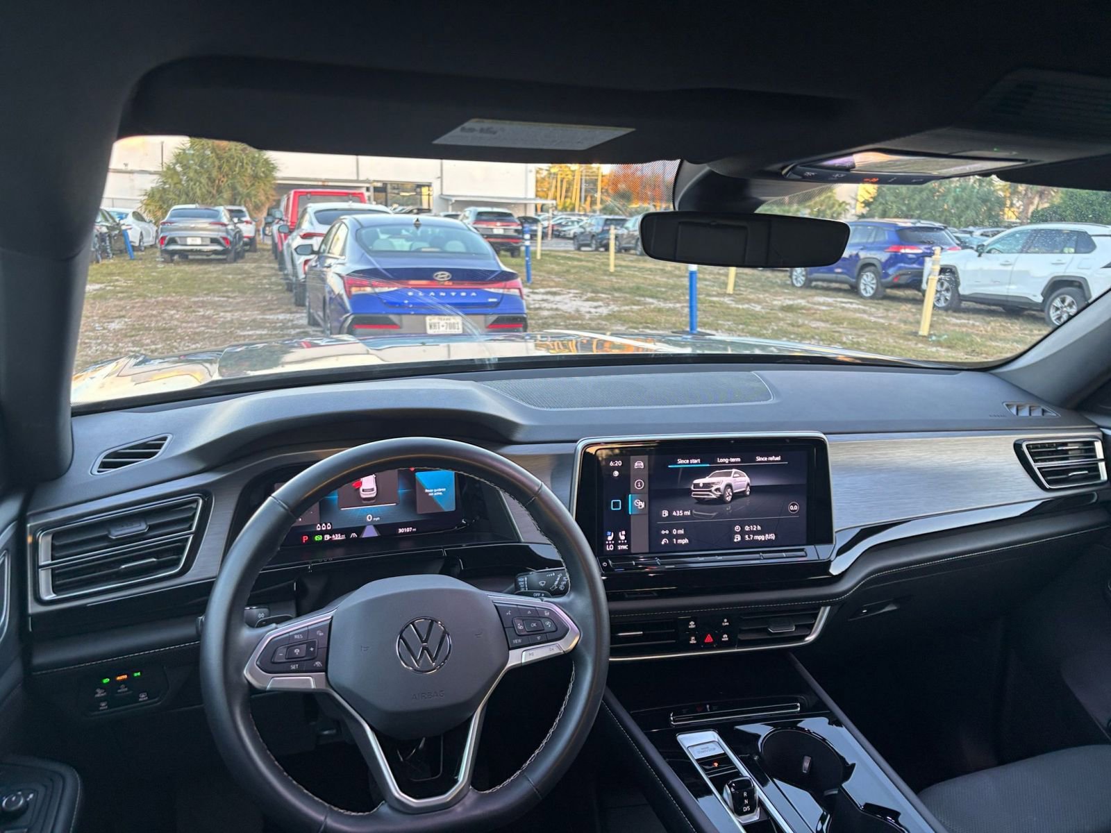 Thumbnail: 2025 Volkswagen Atlas - 33