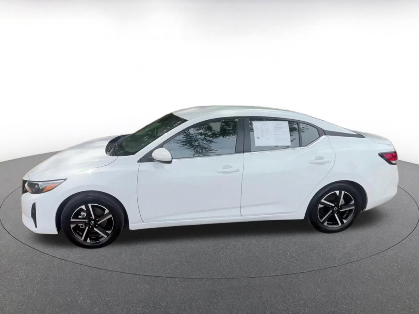 Thumbnail: 2025 Nissan Sentra - 9