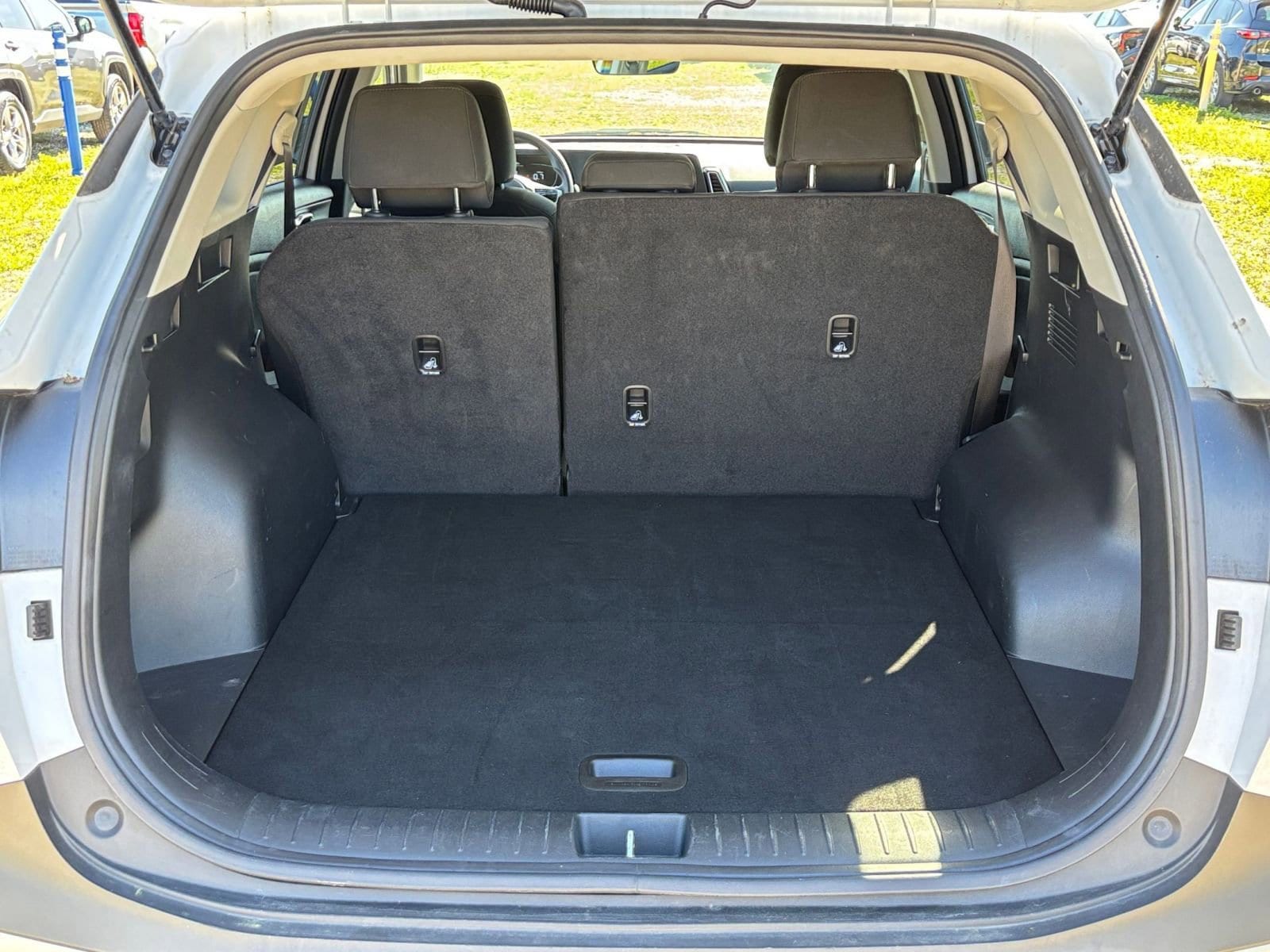 Thumbnail: 2025 Kia Sportage - 31