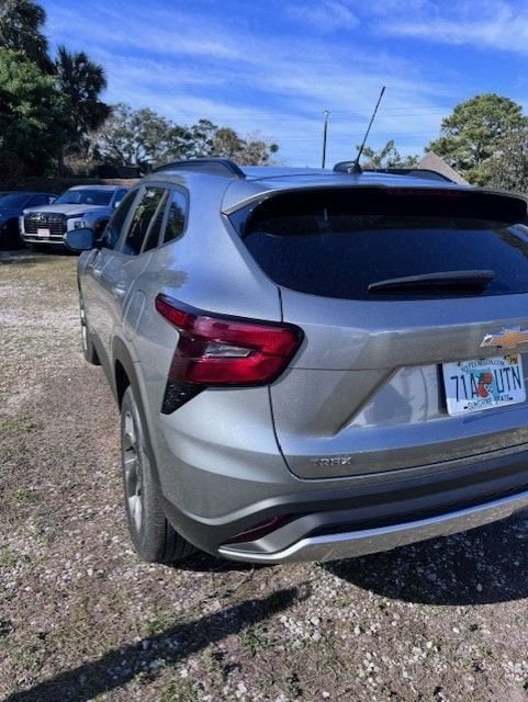 Thumbnail: 2025 Chevrolet Trax - 6