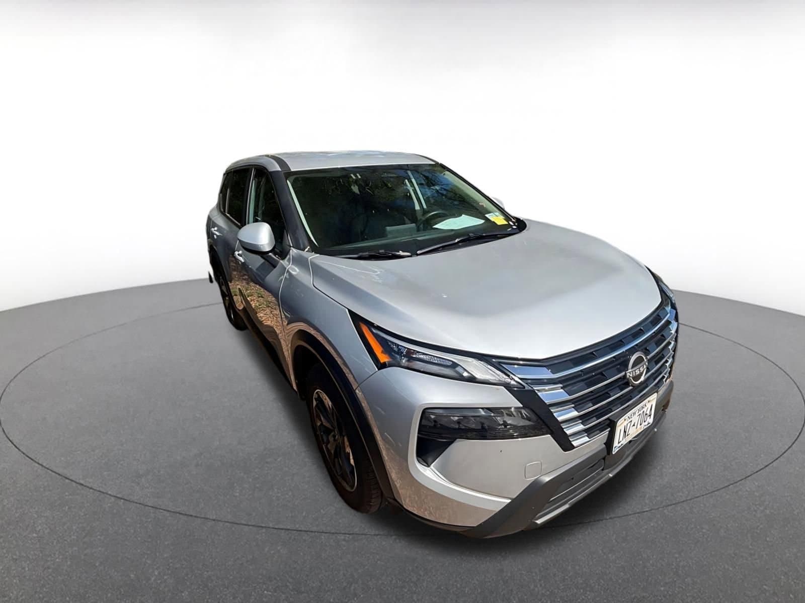 Thumbnail: 2025 Nissan Rogue - 1