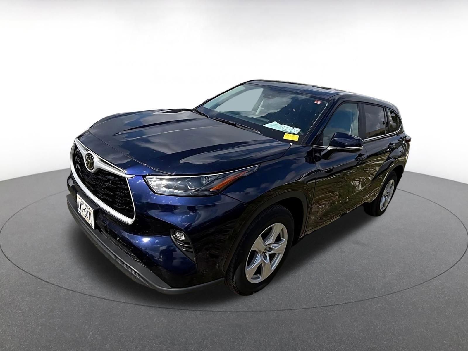 Thumbnail: 2025 Toyota Highlander - 3