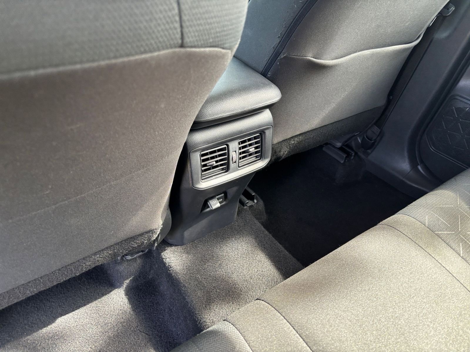 Thumbnail: 2024 Toyota RAV4 - 24