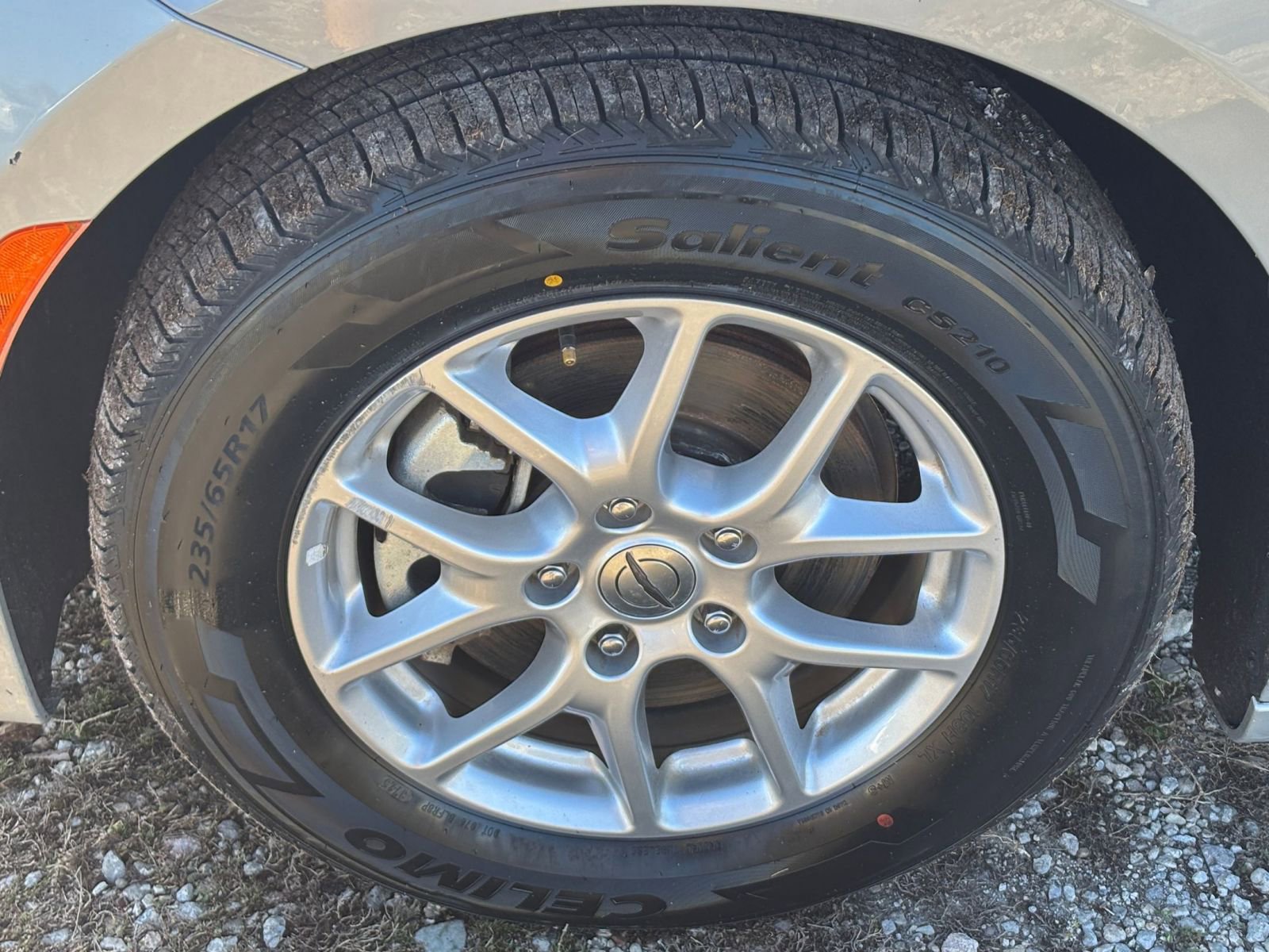 Thumbnail: 2023 Chrysler Voyager - 32