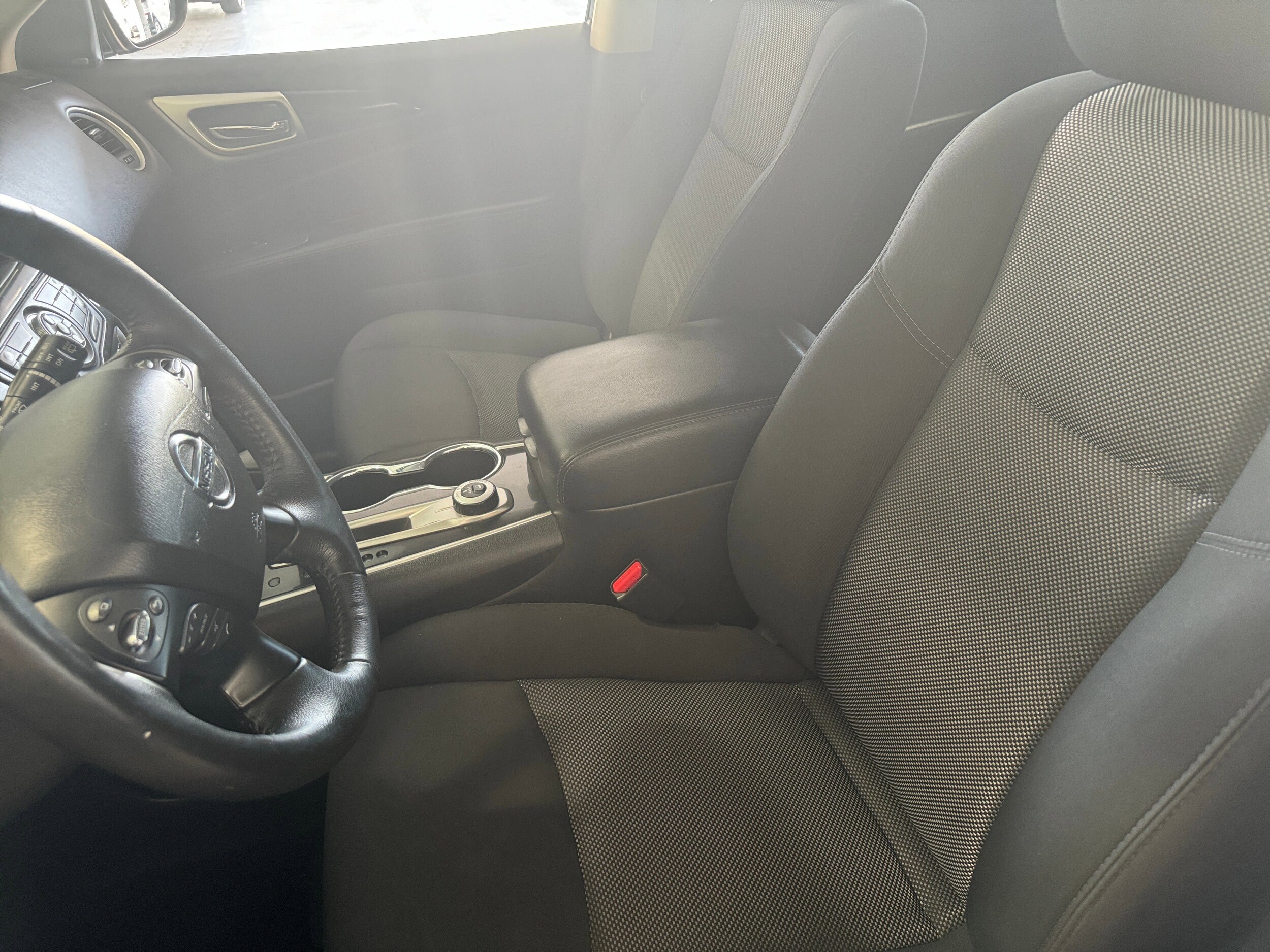 2018 Nissan Pathfinder SV 30