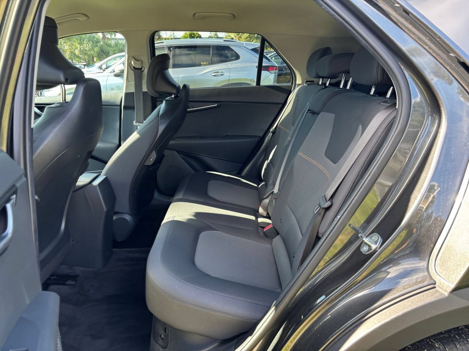 Thumbnail: 2026 Kia Niro - 24