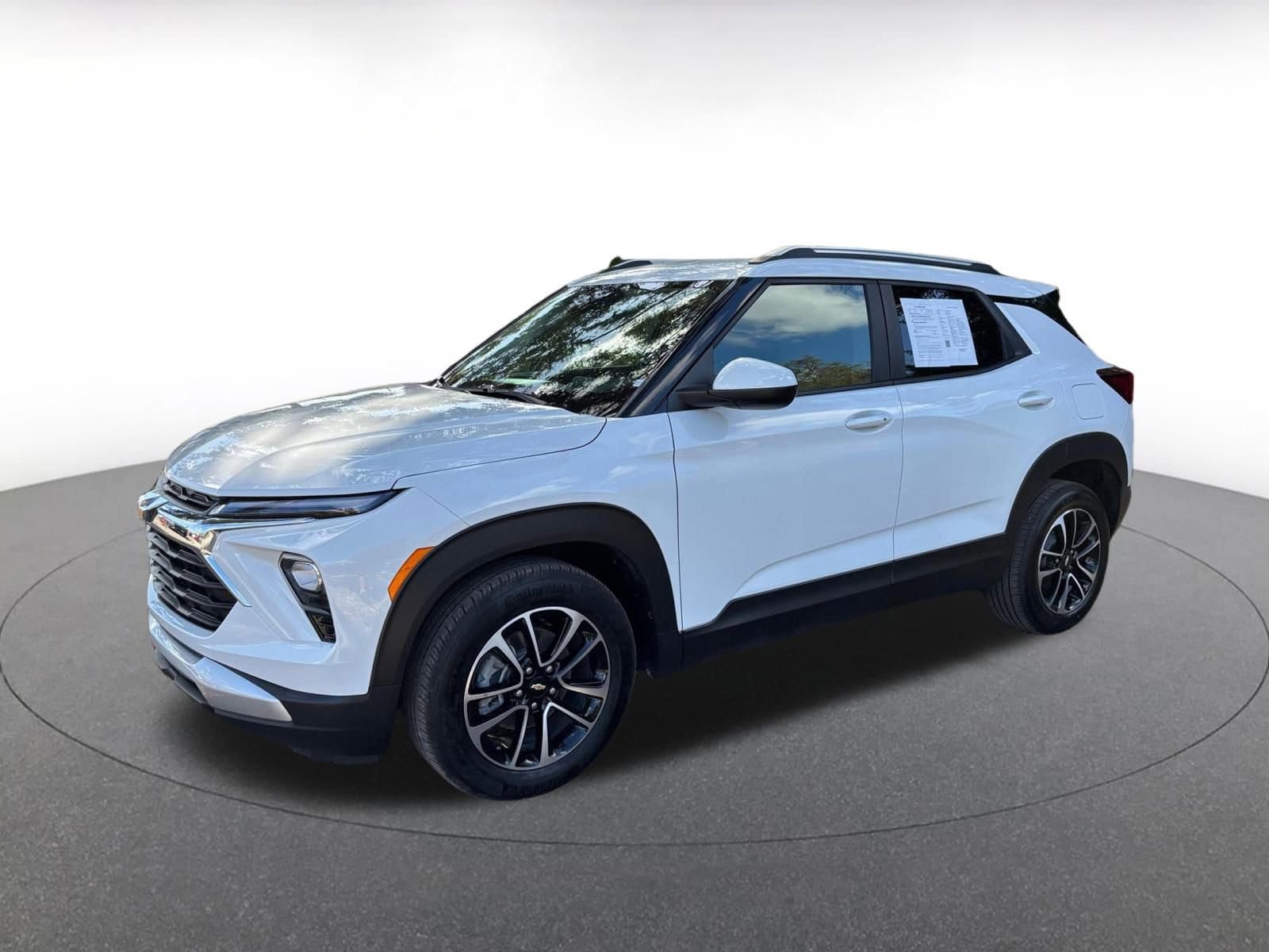 Thumbnail: 2025 Chevrolet TrailBlazer - 3