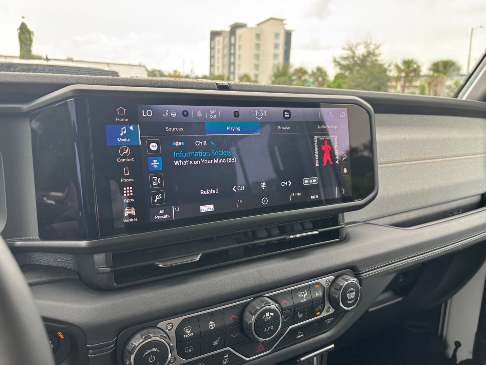 Thumbnail: 2025 Jeep Wrangler - 21