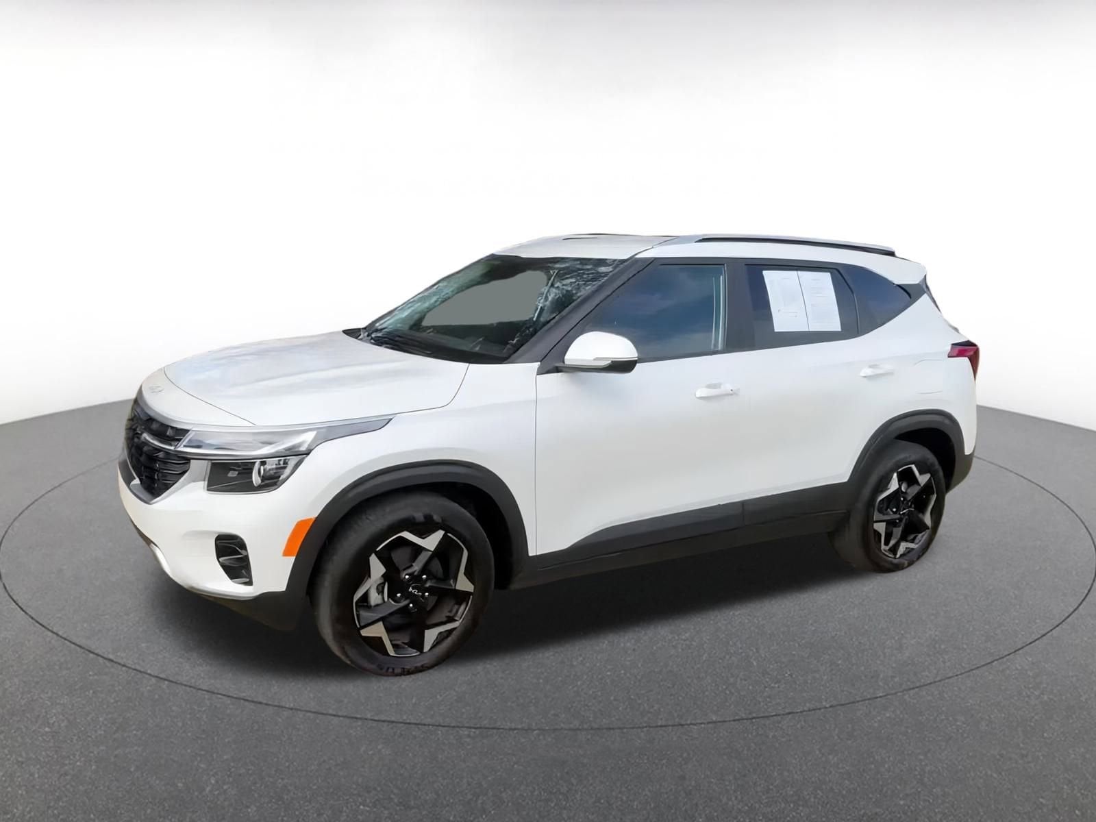 Thumbnail: 2025 Kia Seltos - 8