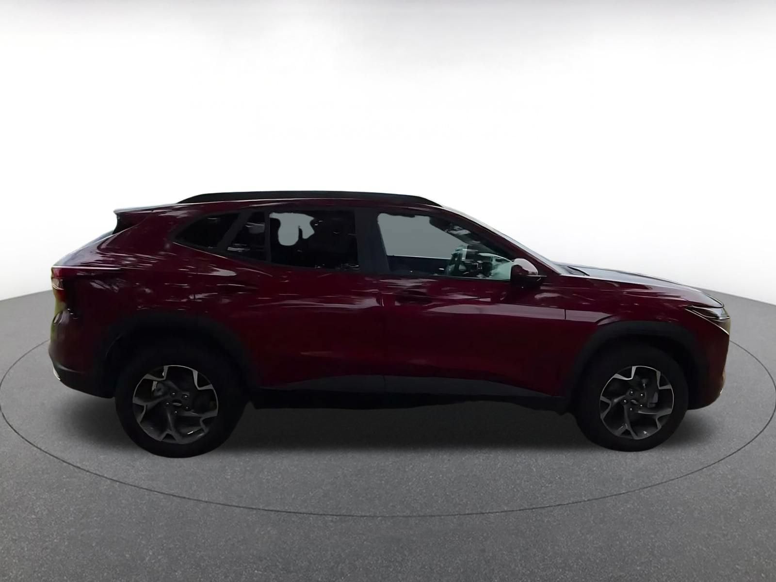 Thumbnail: 2025 Chevrolet Trax - 15