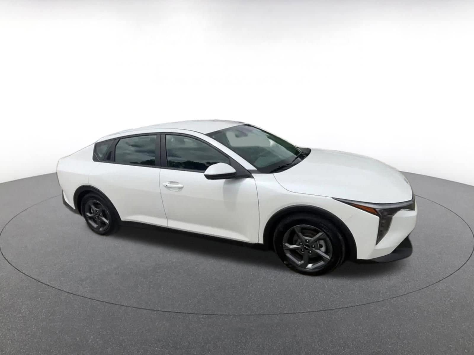 Thumbnail: 2025 Kia K4 - 2