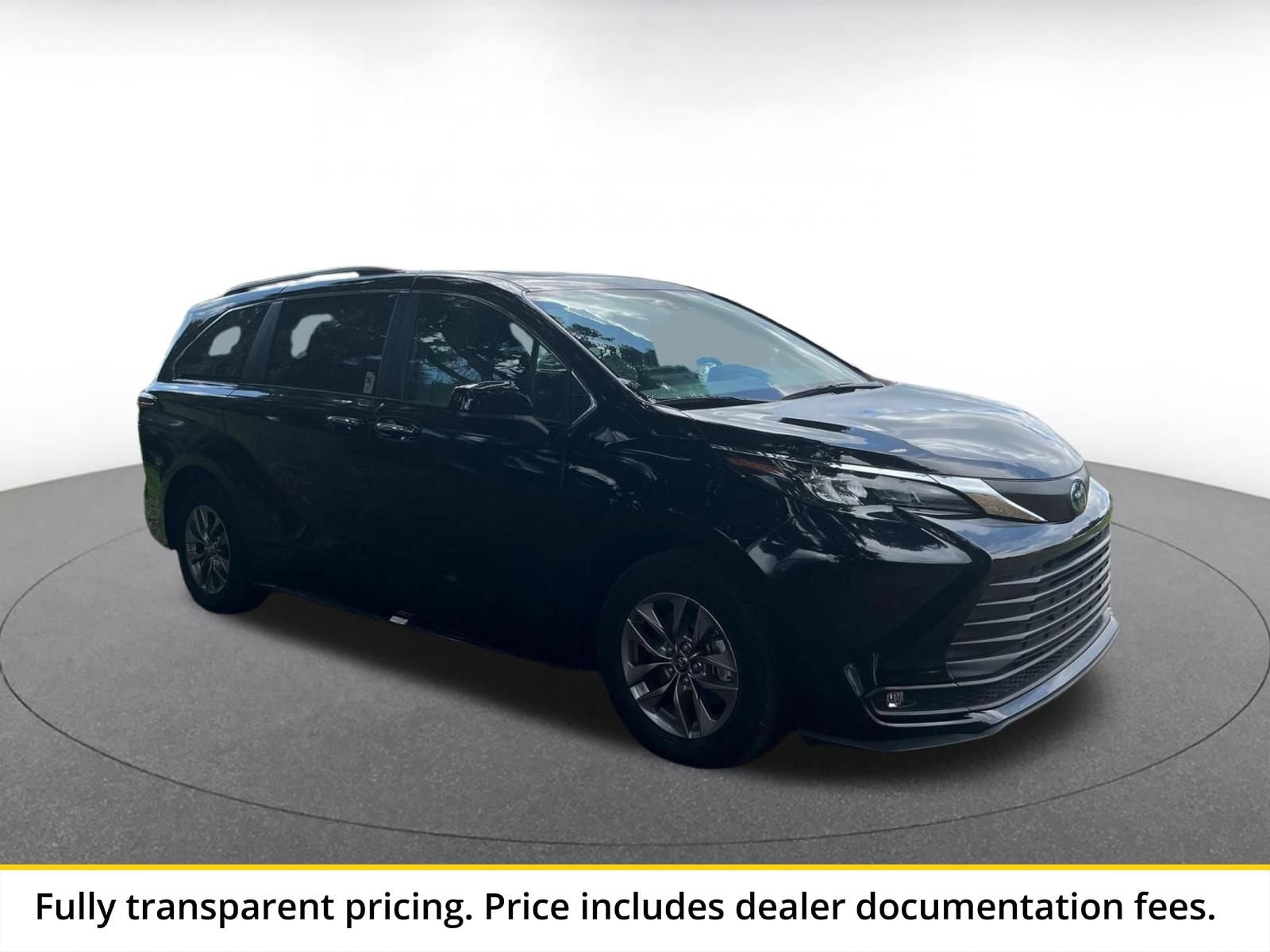 Thumbnail: 2025 Toyota Sienna - 1