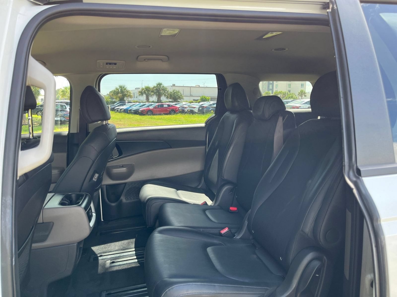 Thumbnail: 2026 Kia Carnival - 26