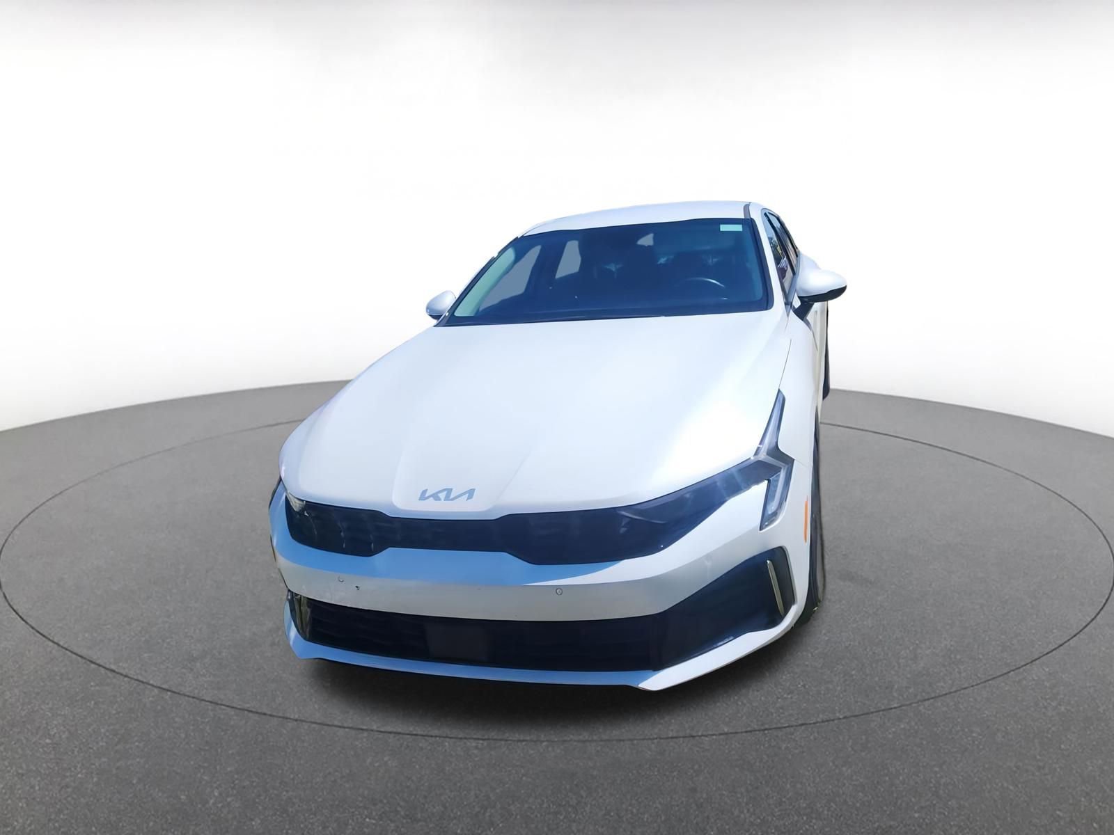 Thumbnail: 2025 Kia K5 - 3