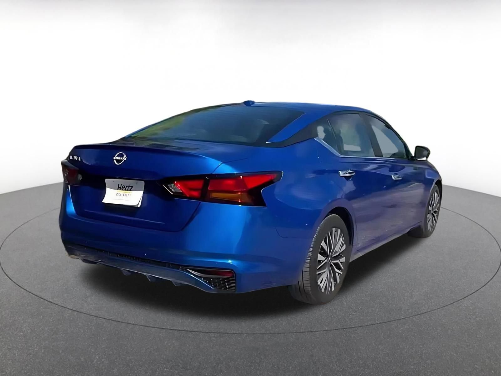 Thumbnail: 2025 Nissan Altima - 14