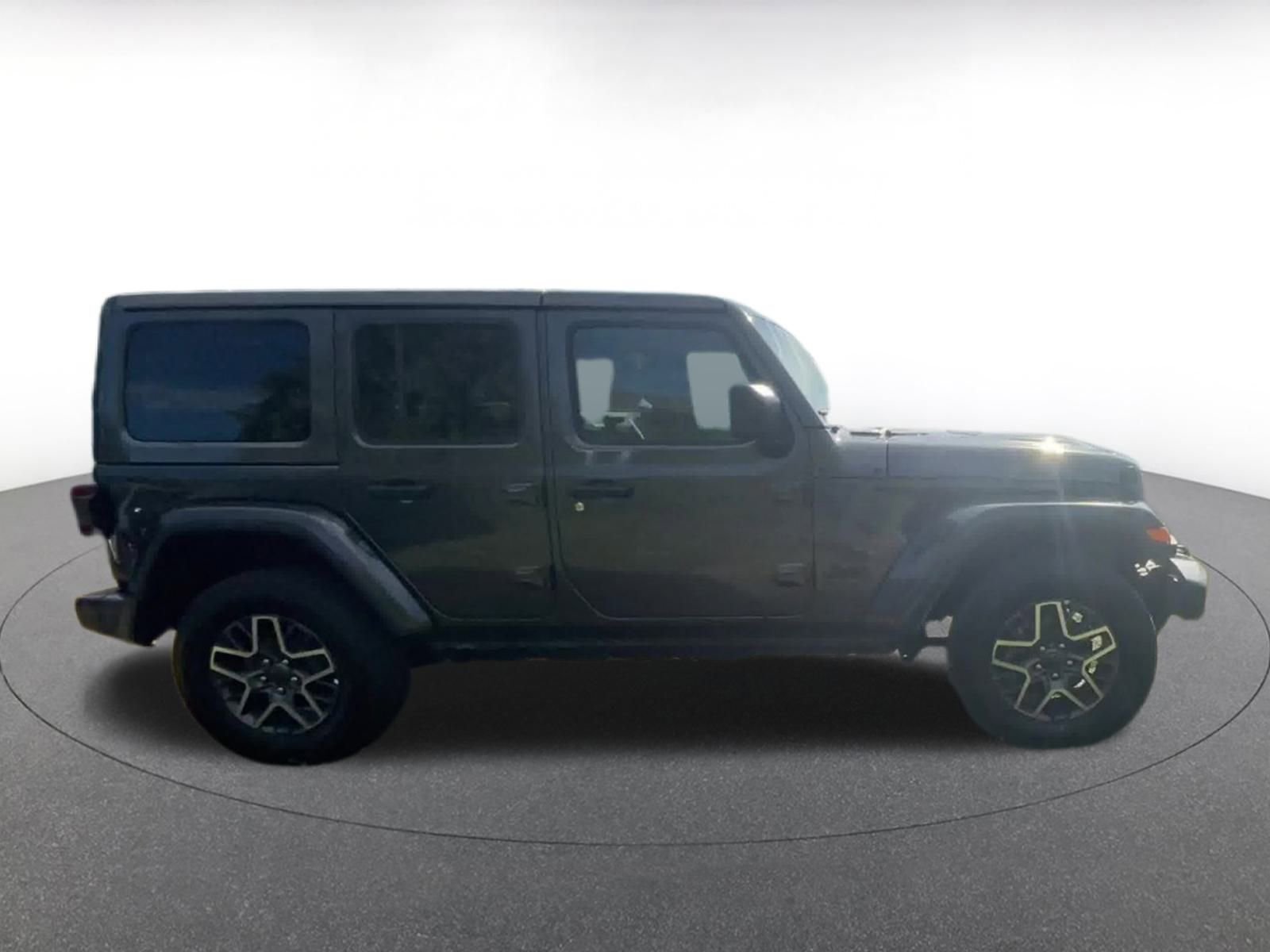 Thumbnail: 2025 Jeep Wrangler - 16