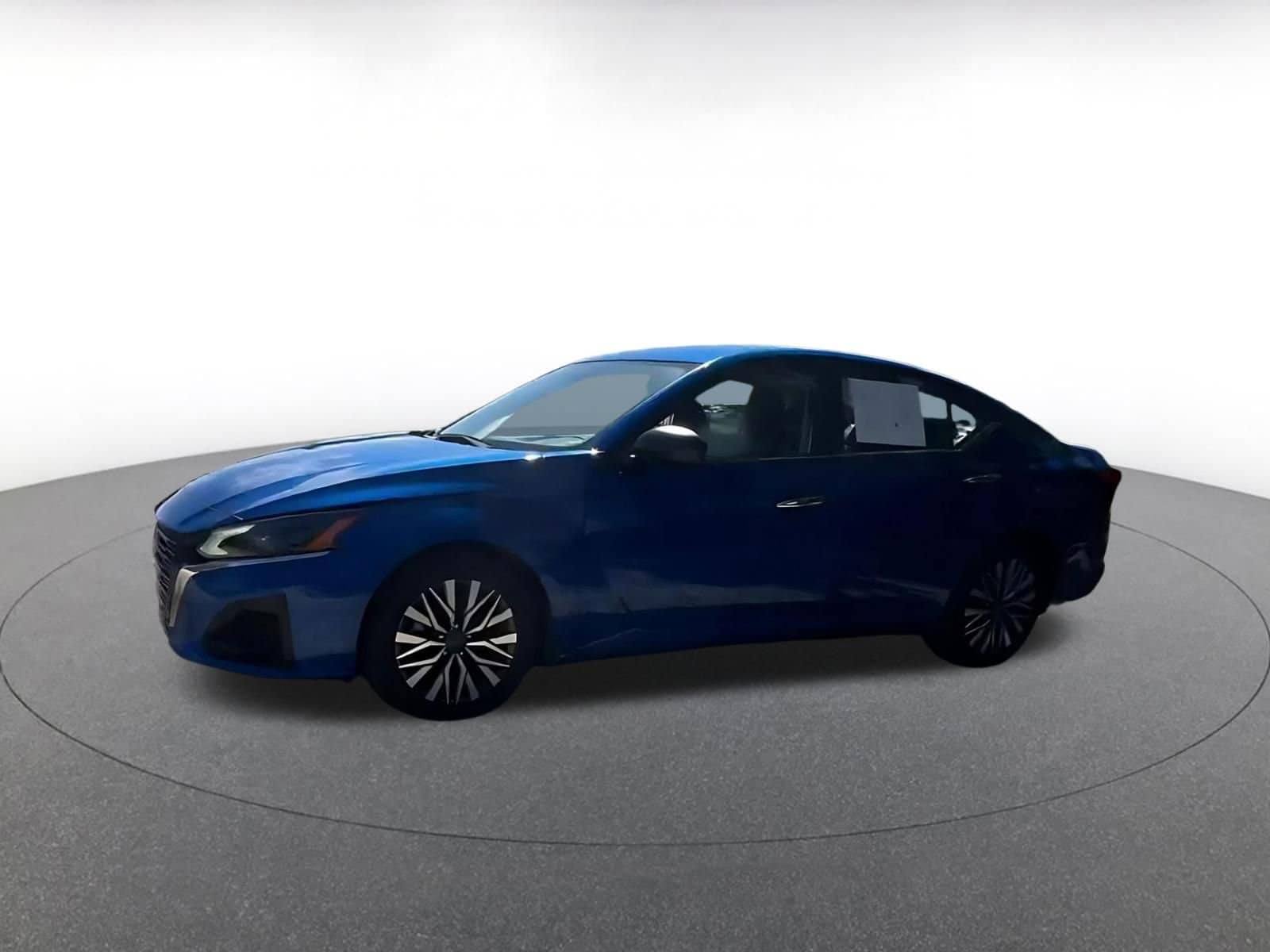 Thumbnail: 2025 Nissan Altima - 8