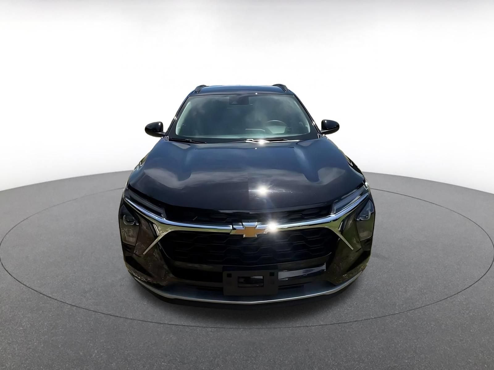 Thumbnail: 2025 Chevrolet Trax - 4