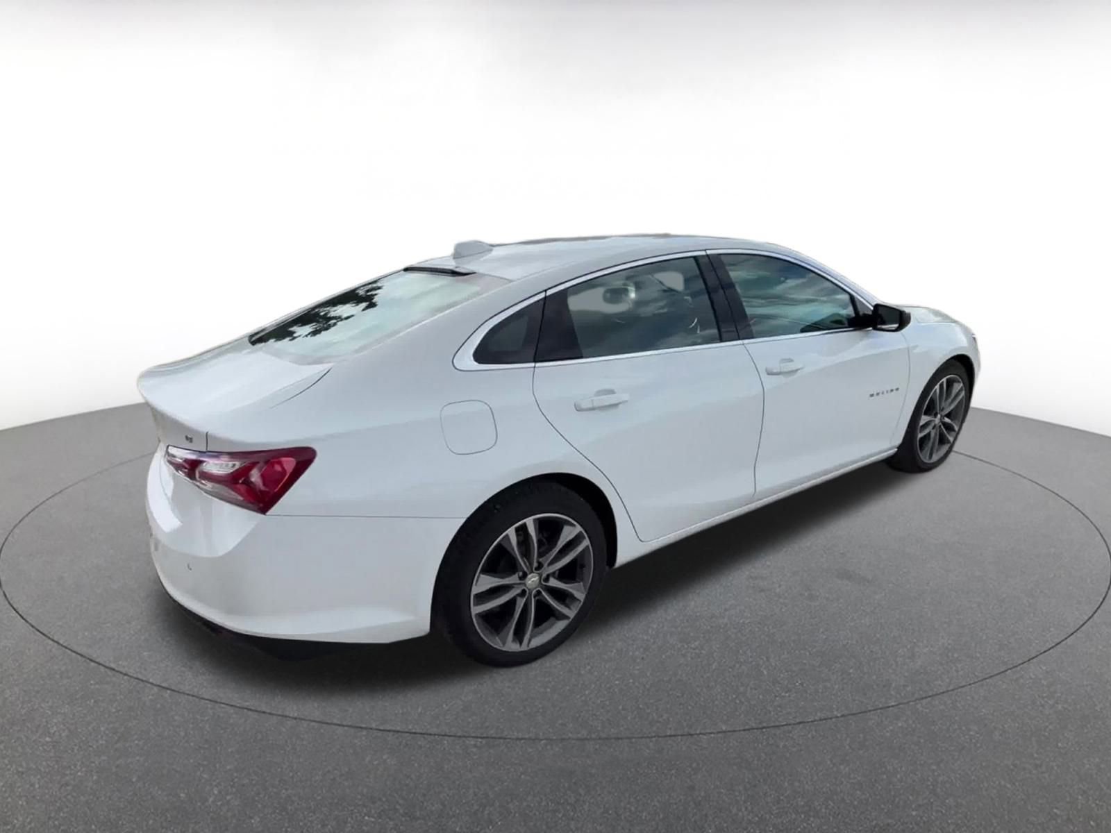 Thumbnail: 2024 Chevrolet Malibu - 14