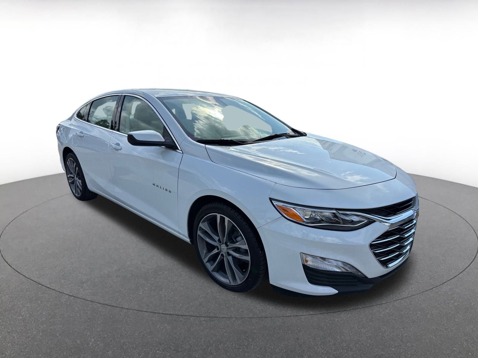 2024 Chevrolet Malibu 2LT