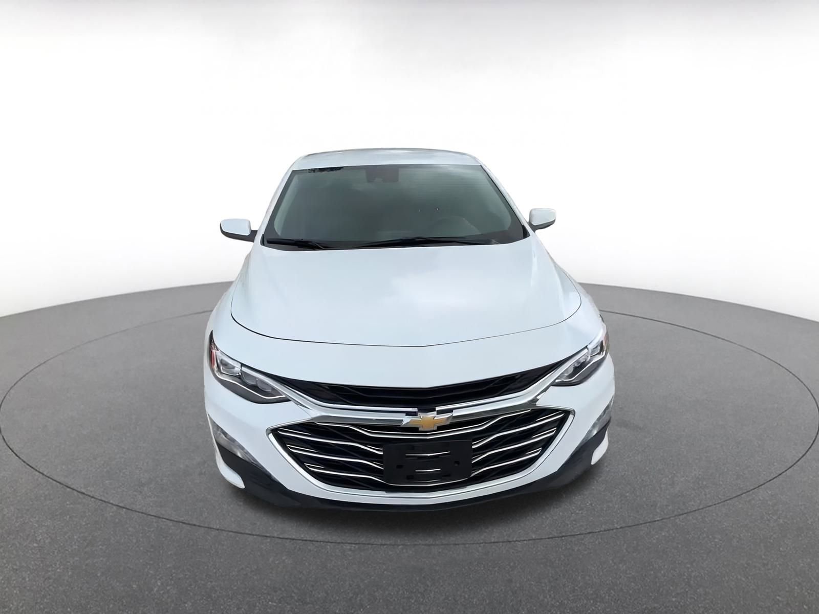 Thumbnail: 2024 Chevrolet Malibu - 4