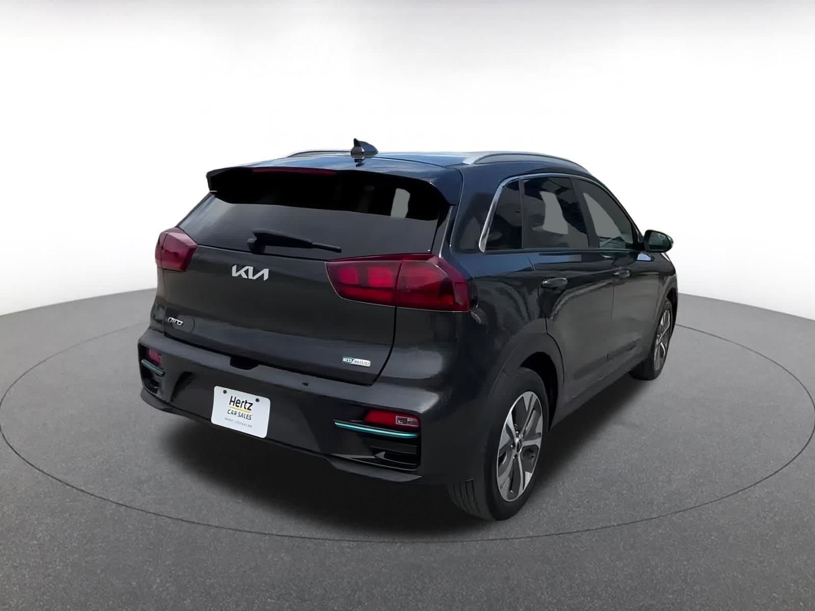 Thumbnail: 2022 Kia Niro - 14