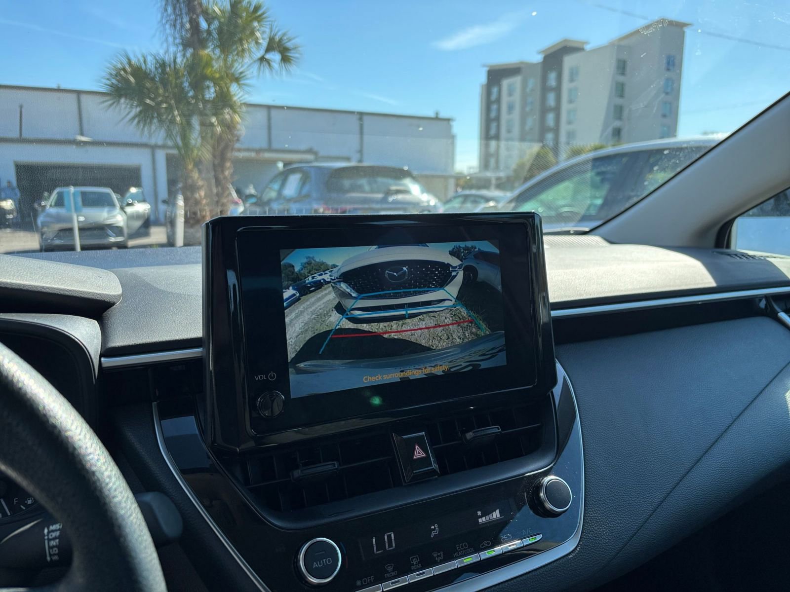 Thumbnail: 2025 Toyota Corolla - 25