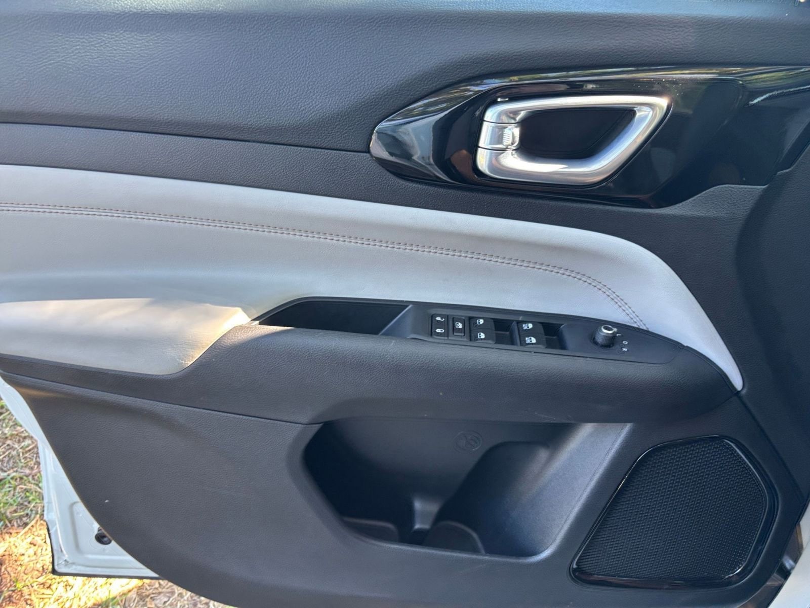 Thumbnail: 2025 Jeep Compass - 20